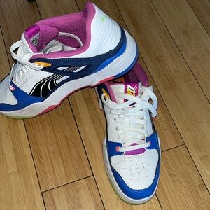 Colorful pumas